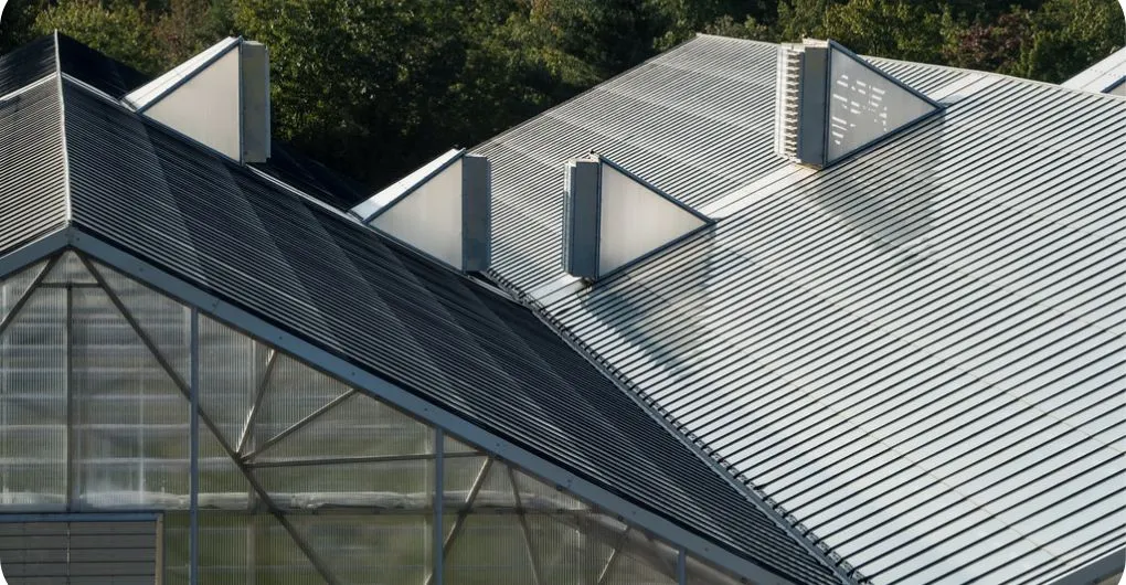 Greenhouse roof vent